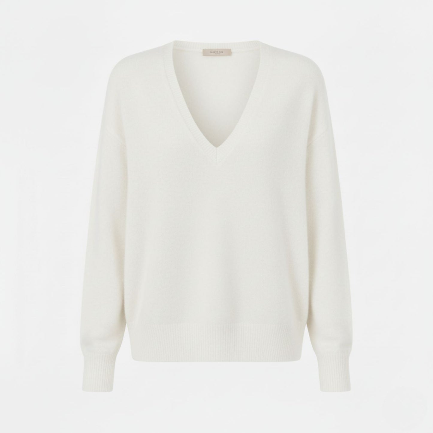 Cozy V-Neck Cashmere Sweater with Minimalist Design