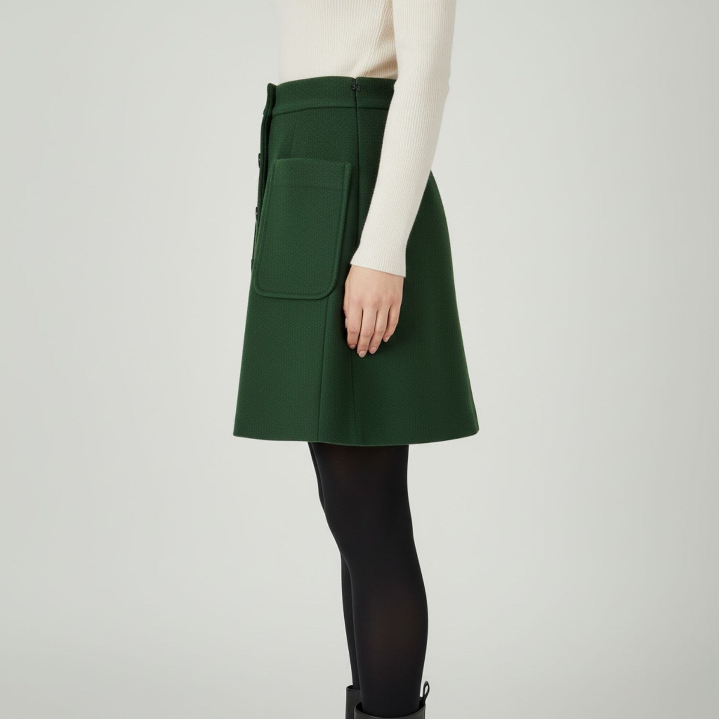 Elegant Winter Mini Skirt for Effortless Everyday Style