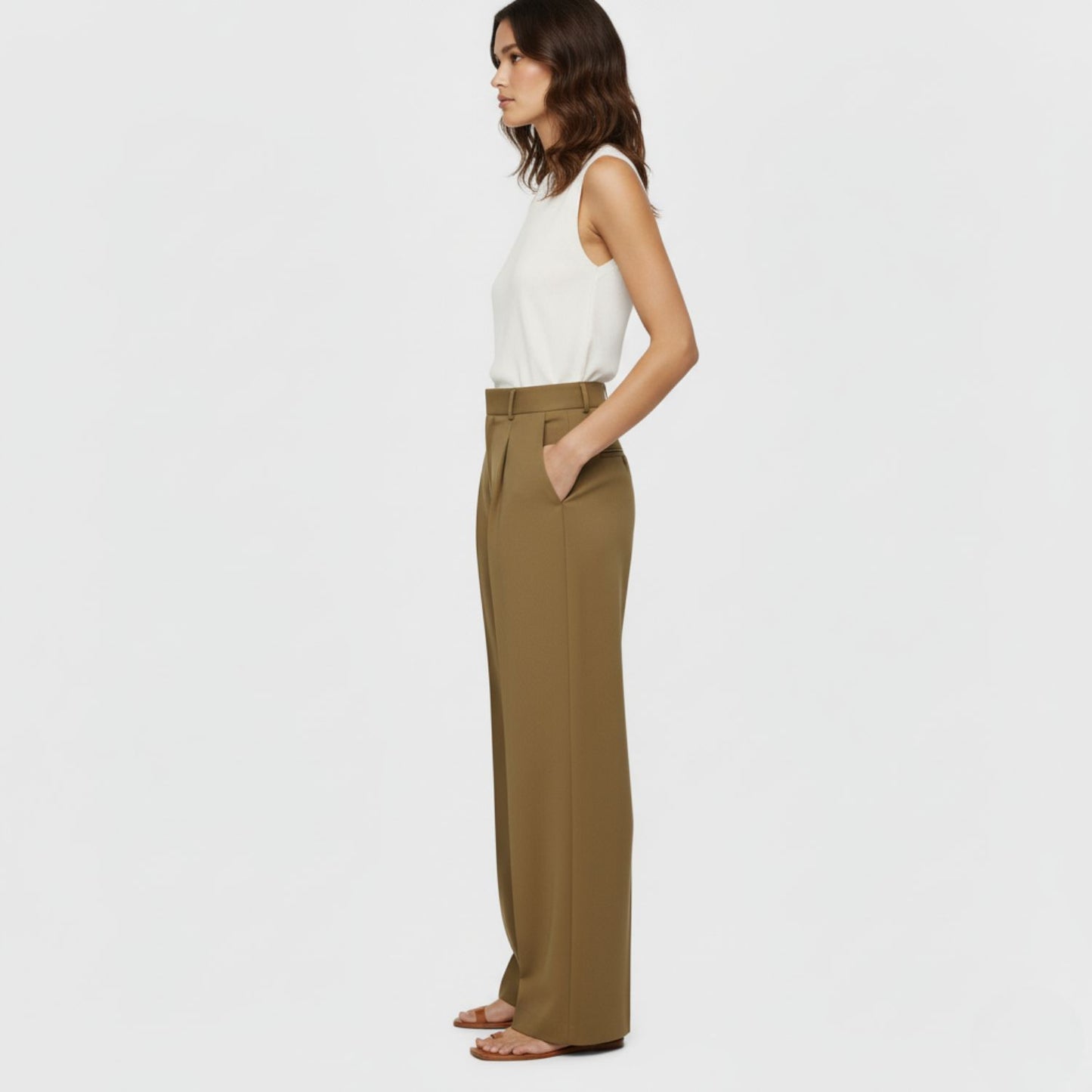 Tailored Wide-Leg Trousers with High-Waist Sophistication
